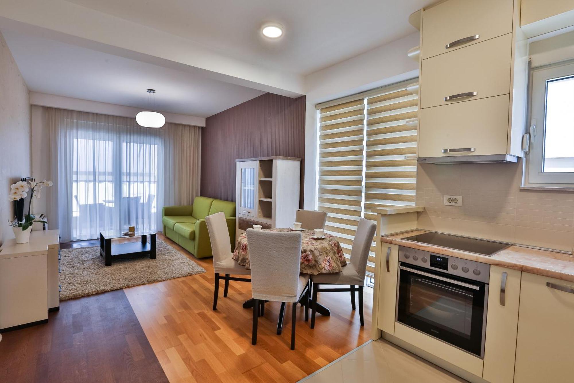 Montesun Boka Apartments Budva Zewnętrze zdjęcie